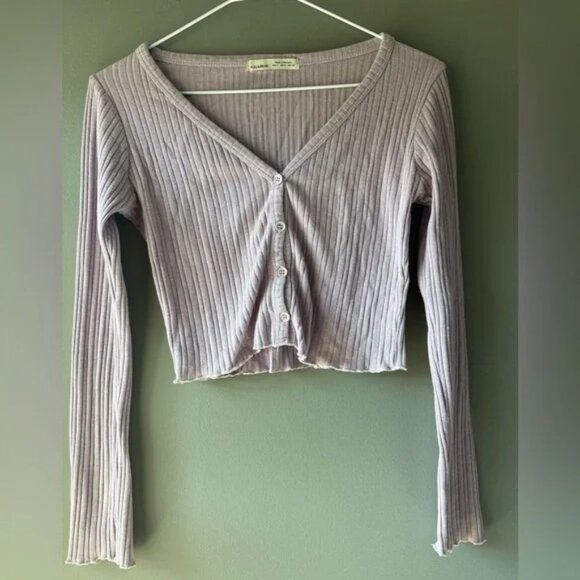 Pull&Bear size M Ribbed V-Neck Button-Up cropped Top - Light purple/lilac - Picture 4 of 4